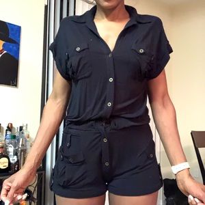 Bebe safari shorts romper black Sm